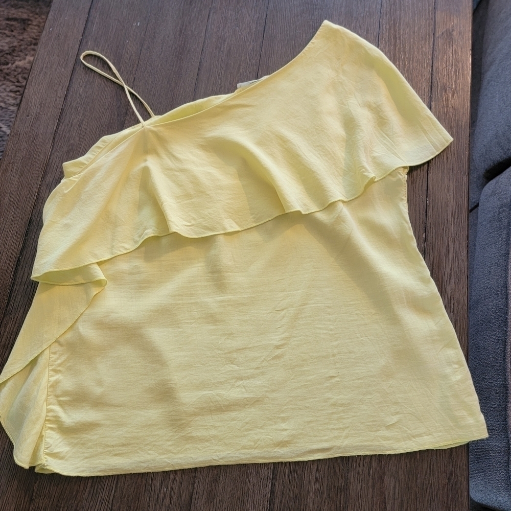Zara Yellow One-Shoulder Ruffle Shell Top - Picture 5 of 11